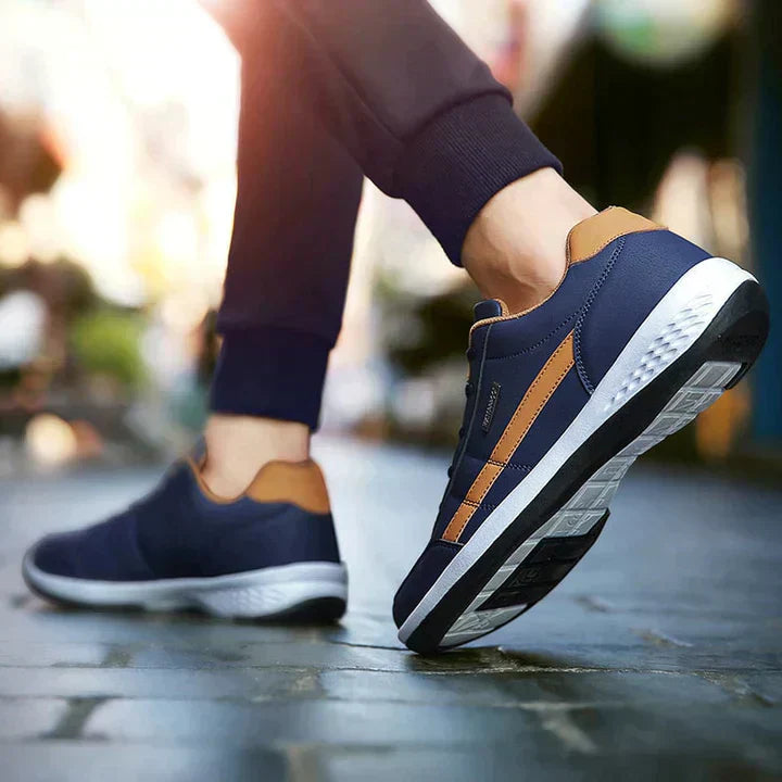 Harry Low-Top Sneakers – Lace-Up Side Stripe Design