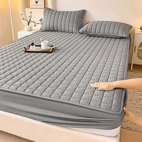 Waterproof Quilted Fitted Sheet With Elasticized Edges