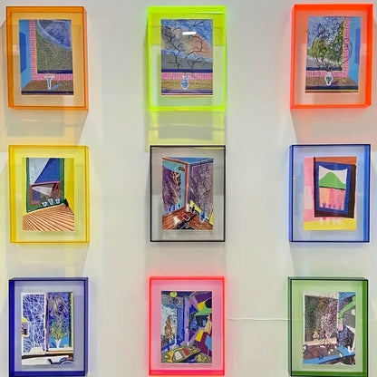 Minimalist Acrylic Photo Frame With Wall-Mounted Design