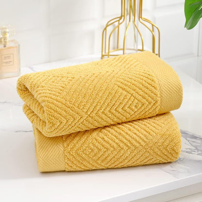 Cotton Textured Bath Towel Set With Geometric Pattern