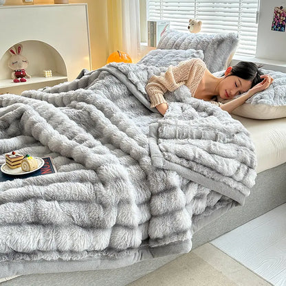 Modern Faux Fur Throw Blanket with Plush Texture