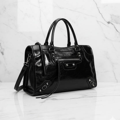 Riley Urban Shoulder Bag | Zip-Detail Moto City Bag