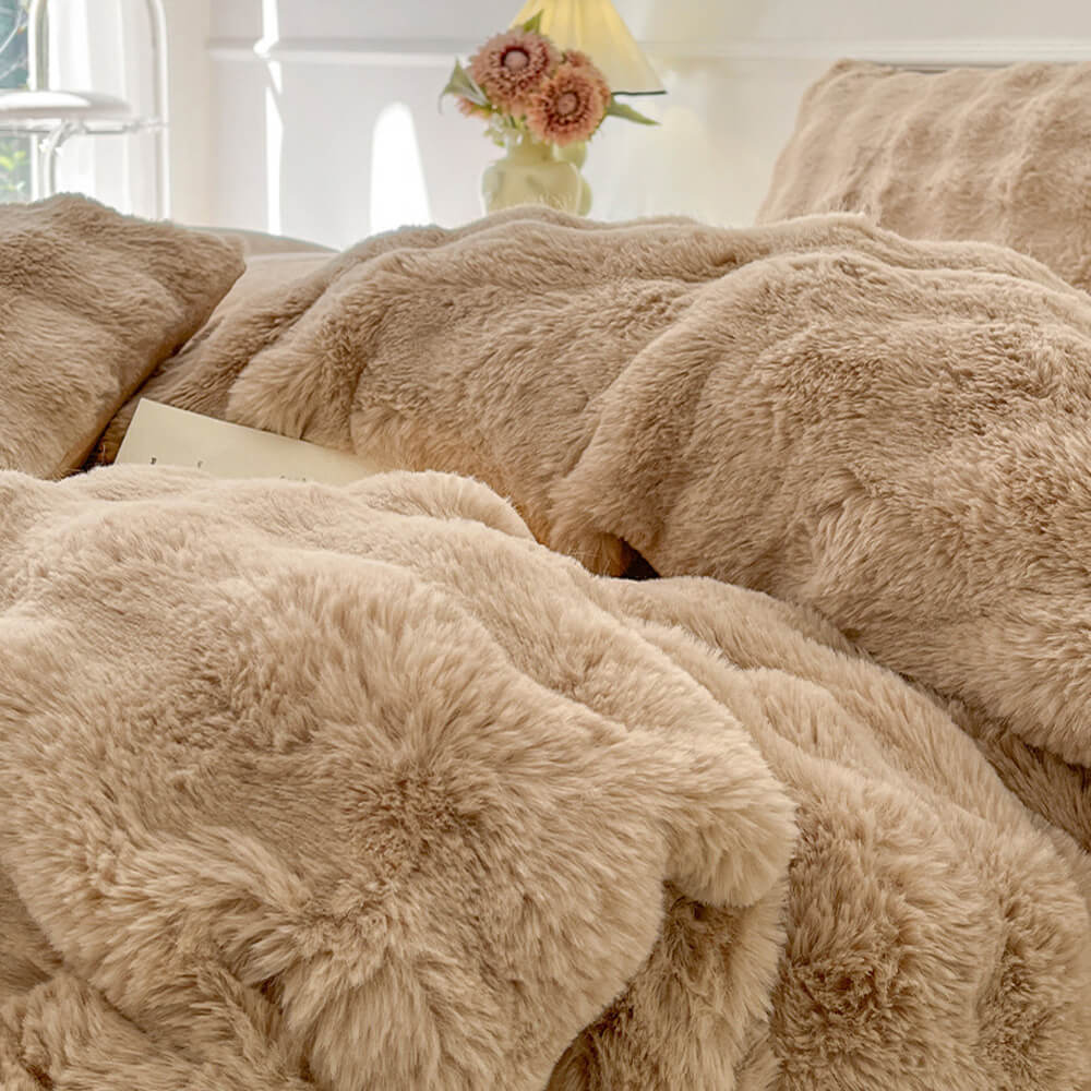 Faux Rabbit Fur Bed Sheet Set With Plush Texture