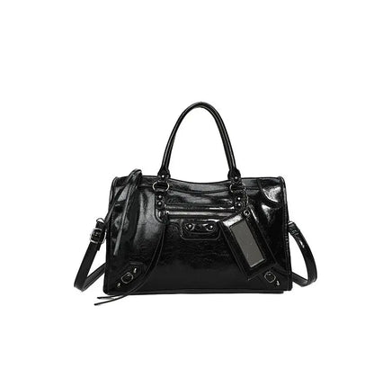 Riley Urban Shoulder Bag | Zip-Detail Moto City Bag